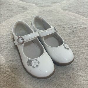 Stride Rite White Mary Jane Shoes with Floral Detail